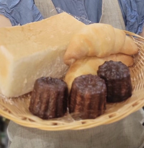 米粉のパンとカヌレ