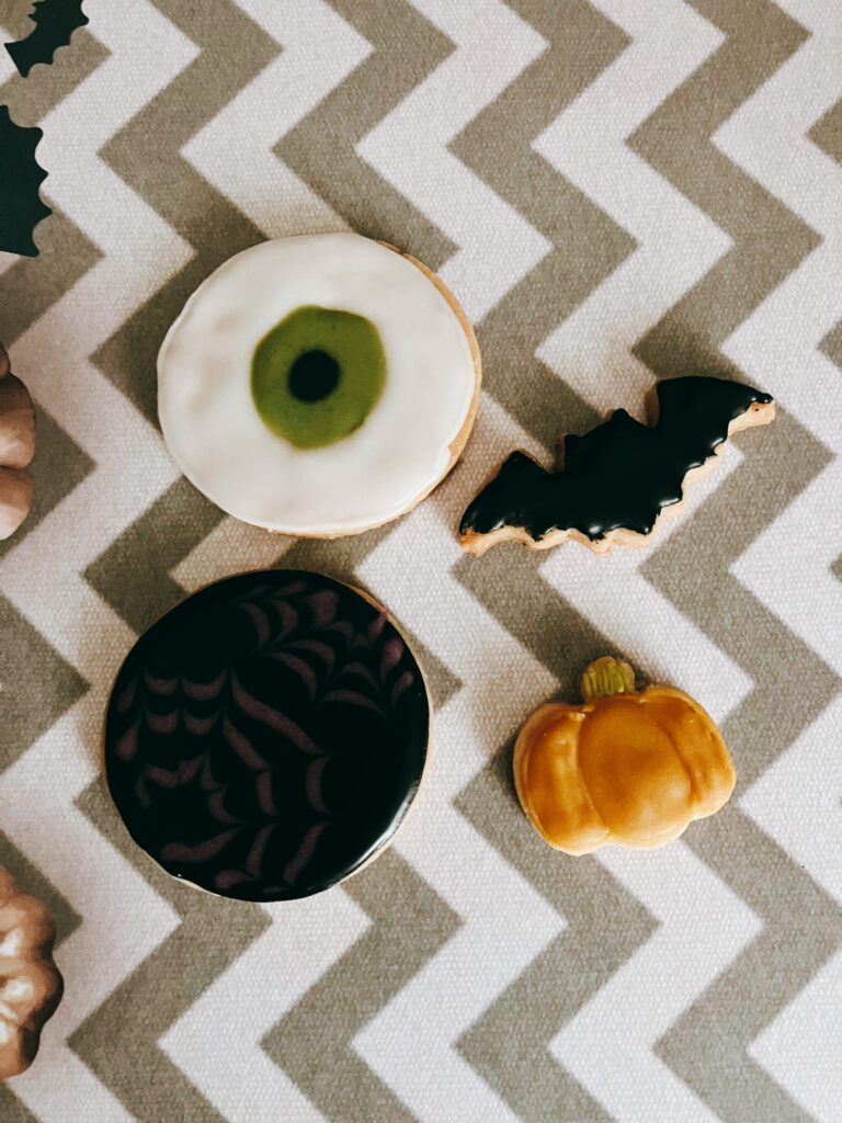 ちょっと不気味系